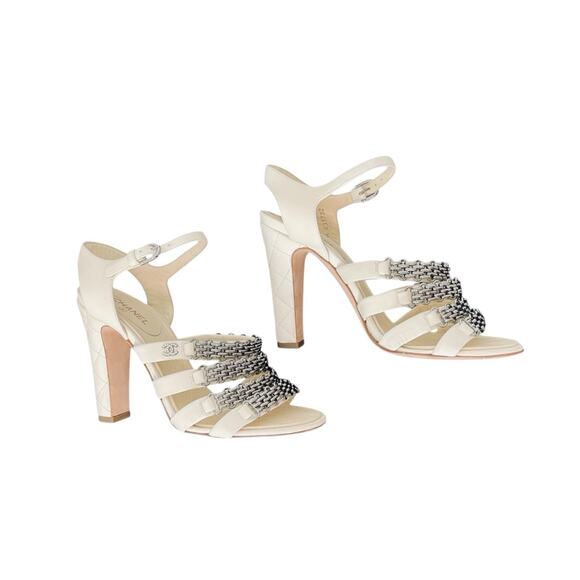 Chanel Lambskin Chain-Link Pearl Logo Sandals Size 38 US 8 - Picture 1 of 9